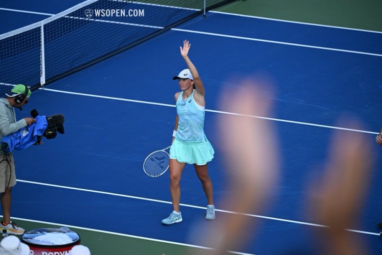 而勇士队用 而勇士队用