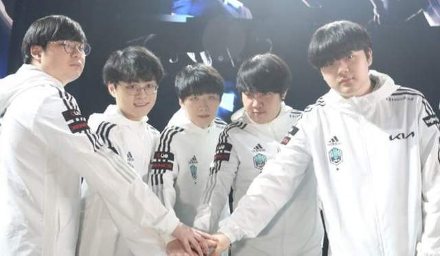 这位卓越的 这位卓越的